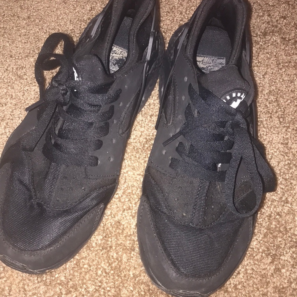 Black women’s Huaraches
